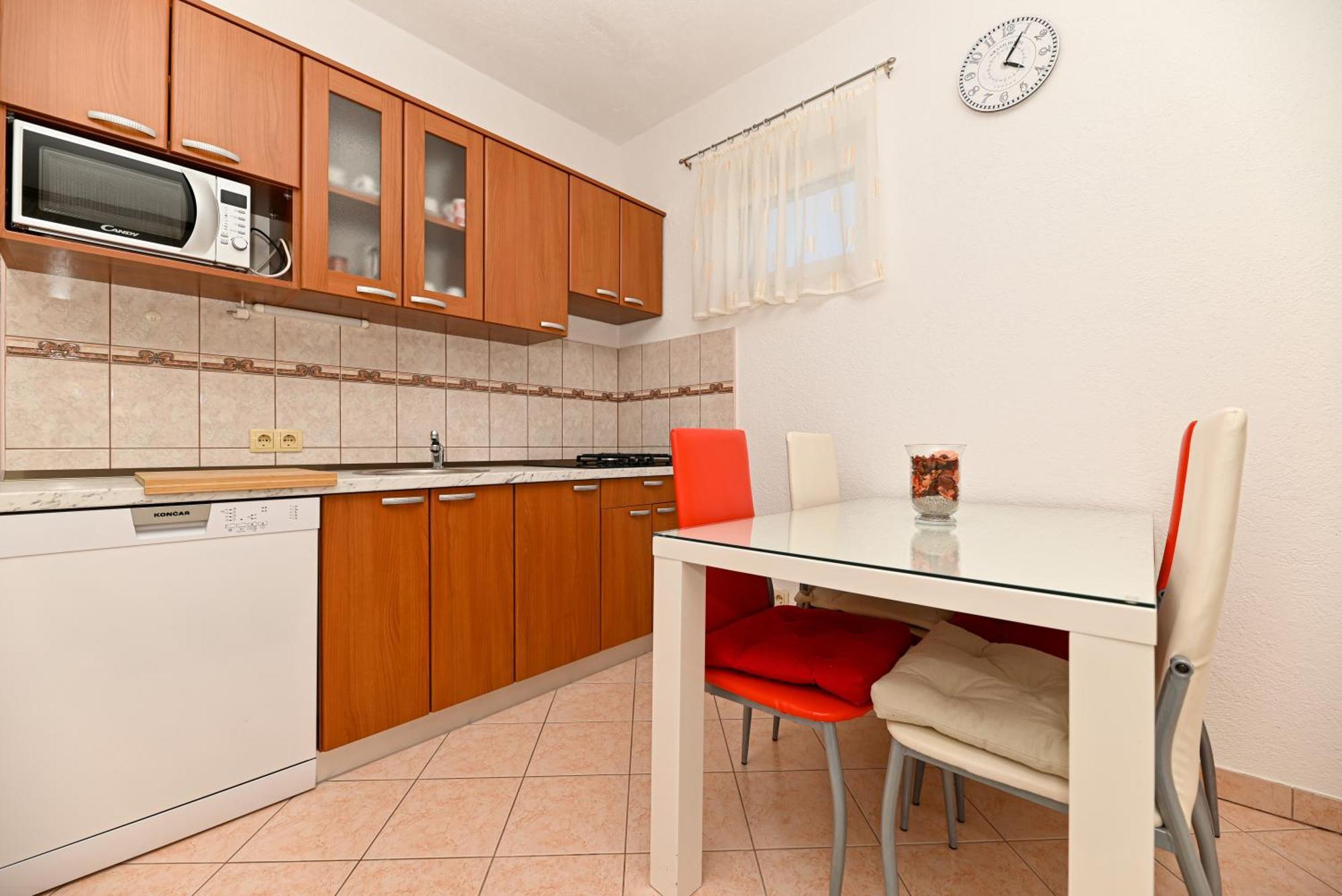 Apartments Patricia Trogir Bagian luar foto