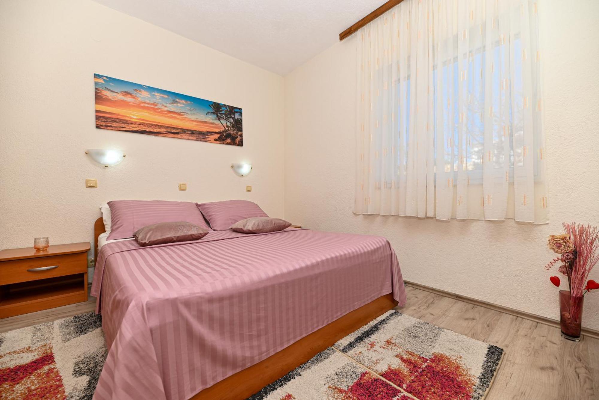 Apartments Patricia Trogir Bagian luar foto
