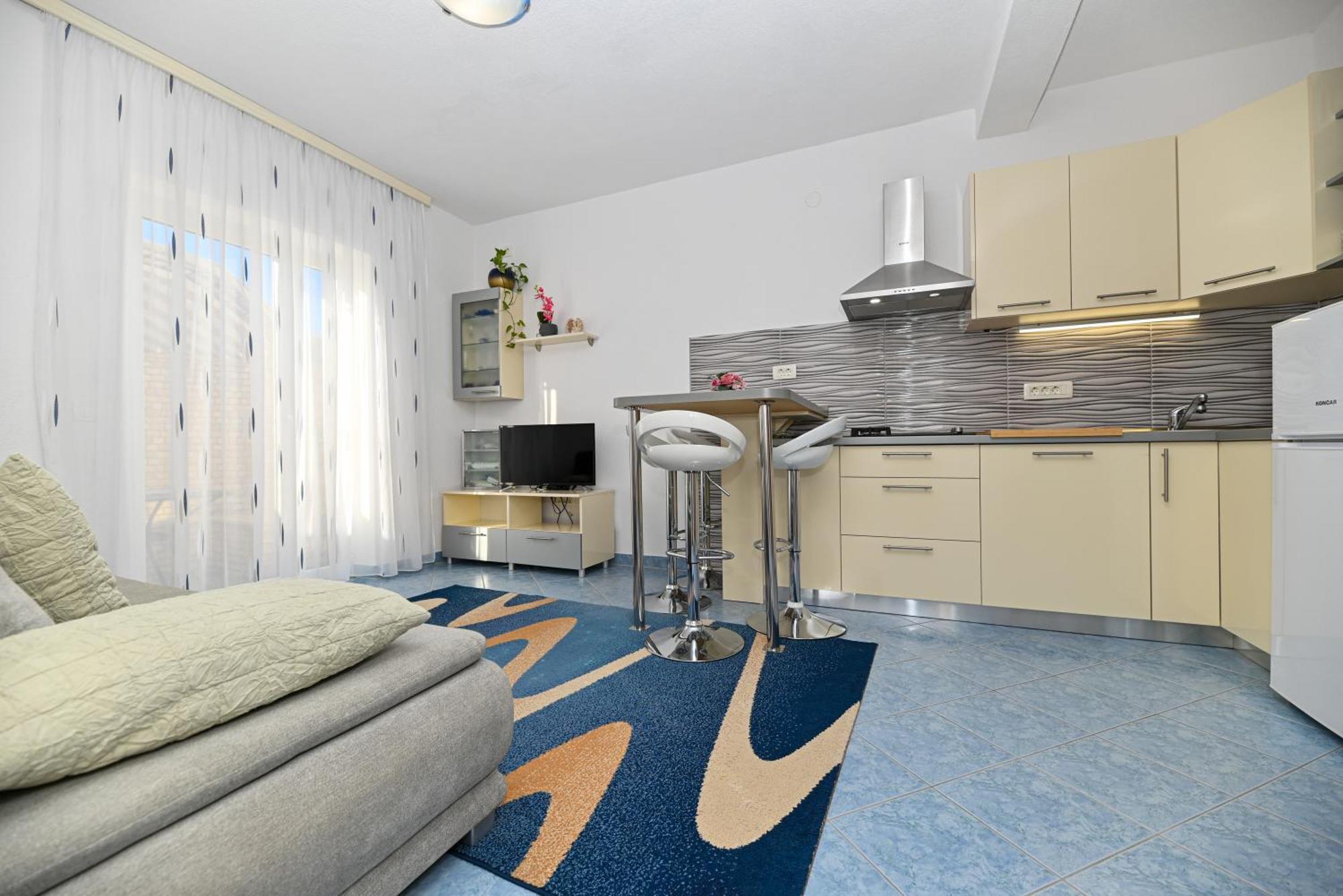 Apartments Patricia Trogir Bagian luar foto
