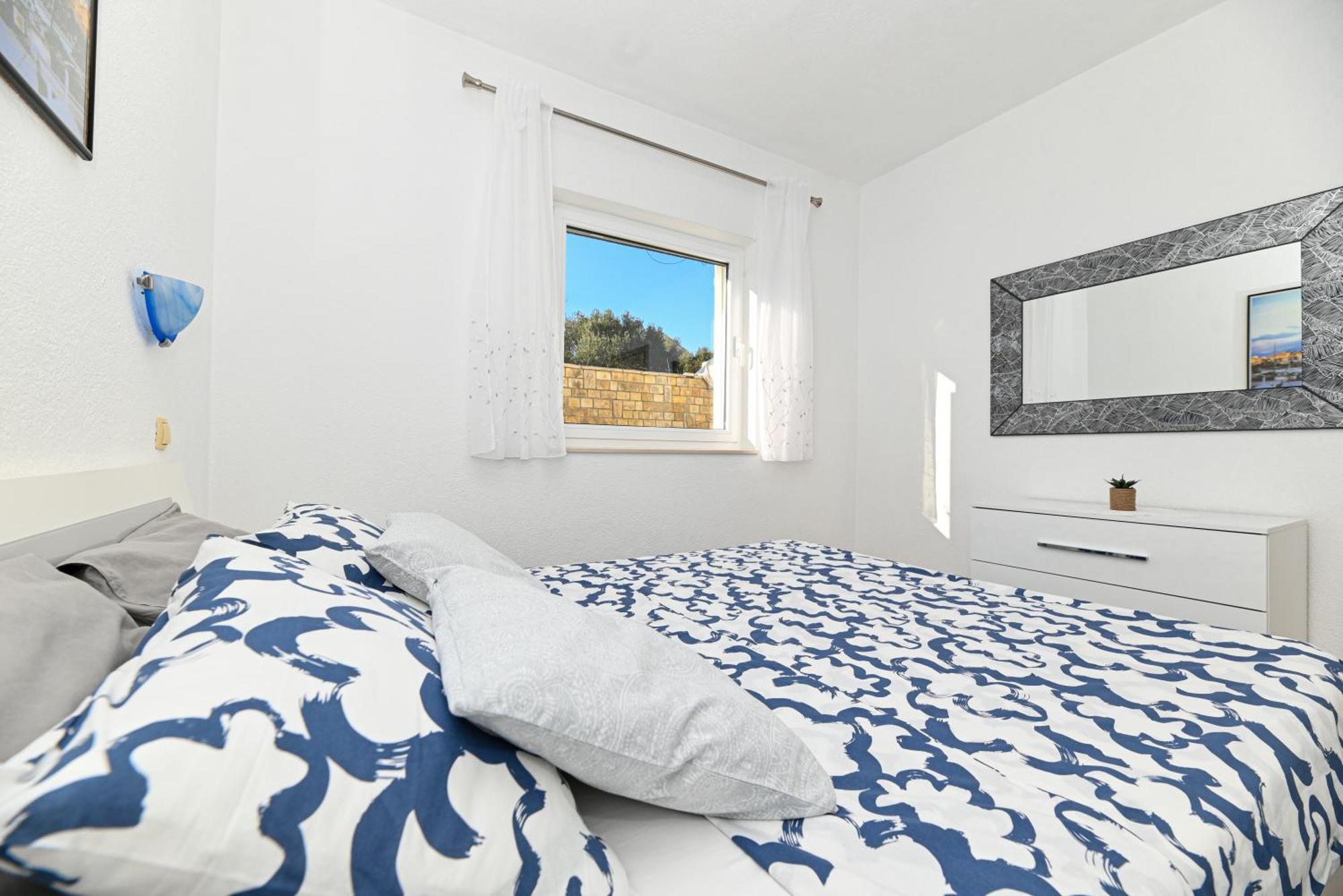 Apartments Patricia Trogir Bagian luar foto